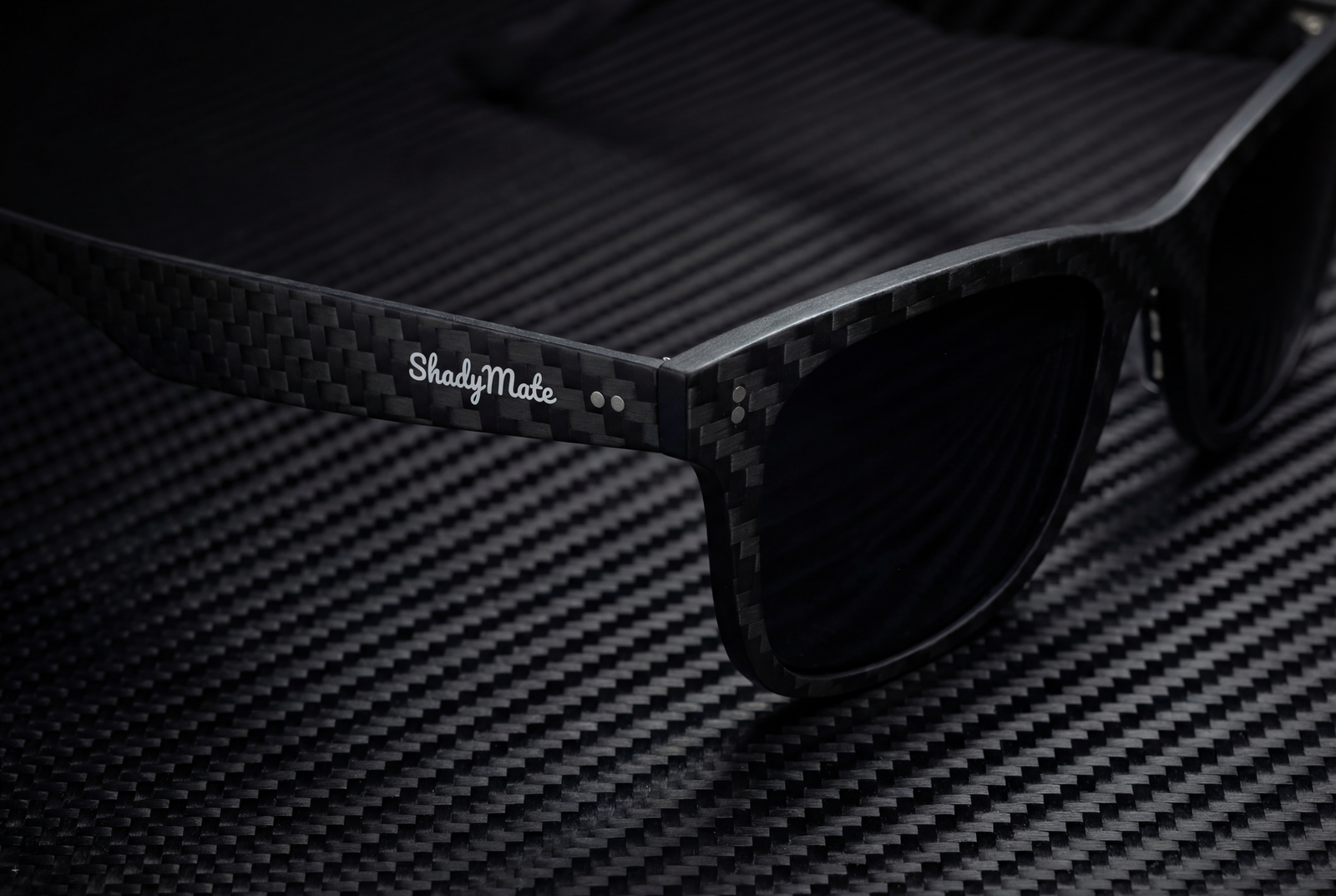 What Makes Carbon Fibre the Ultimate Sunglasses Material?