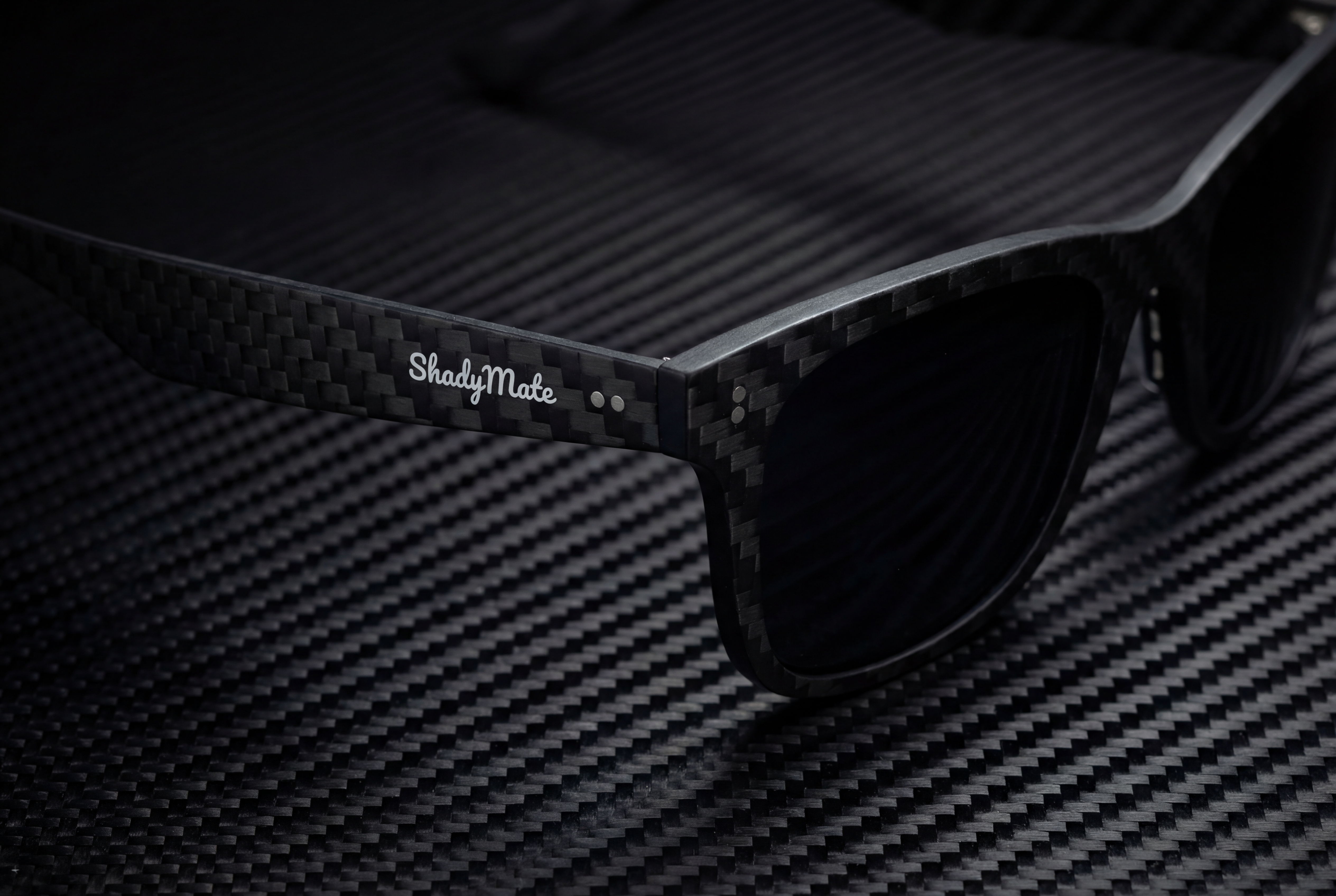 What Makes Carbon Fibre the Ultimate Sunglasses Material?